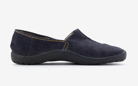 足袋型シューズ『たびりら』カラー：デニム【22.5cm】【倉敷市産 国産 靴 くつ シューズ 足袋型コンフォートシューズ 足袋シューズ 足袋 軽い 綿100％ 岡山県 倉敷市 おすすめ 人気】