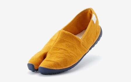 足袋型シューズ『たびりら』カラー：月【24.5cm】【倉敷市産 国産 靴 くつ シューズ 足袋型コンフォートシューズ 足袋シューズ 足袋 軽い 綿100％ 岡山県 倉敷市 おすすめ 人気】