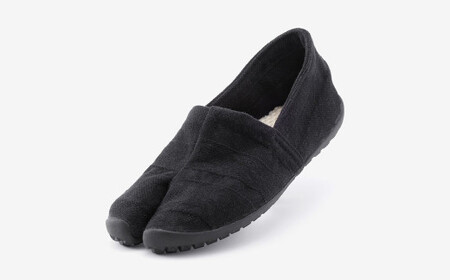 足袋型シューズ『たびりら』カラー:烏城【24.0cm】【倉敷市産 国産 靴 くつ シューズ 足袋型コンフォートシューズ 足袋シューズ 足袋 軽い 綿100% 岡山県 倉敷市 おすすめ 人気】