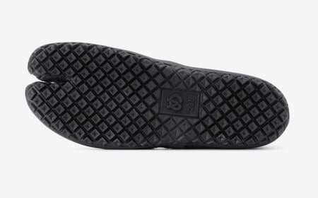 足袋型シューズ『たびりら』カラー:烏城【24.5cm】【倉敷市産 国産 靴 くつ シューズ 足袋型コンフォートシューズ 足袋シューズ 足袋 軽い 綿100% 岡山県 倉敷市 おすすめ 人気】