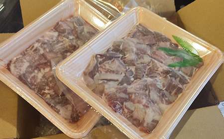 津山名物 いぶし銀の干し肉食べ比べ500g(モモ・ひわら) 津山に伝わる独自の文化で育った熟成肉【配送不可地域:離島】【1559959】