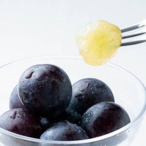 【2026年発送】ご家庭用　岡山県産ニューピオーネ(クール便)　約1.2kg(2～3房)【配送不可地域：離島】【1614322】