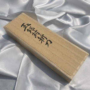 【冨岡慶正】刀鍛冶が作る「玉鋼製ペーパーナイフ」(桐箱付き)【ネイビー】060-002