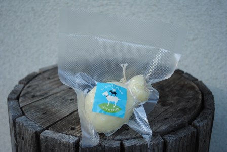 【5月～10月限定・ヤギ乳と牛乳】季節のチーズ4種セット