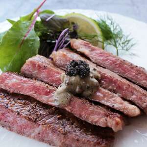 A級食材セット 千屋牛サーロインステーキ・新見フレッシュキャビア・キャビアバター(プレミアム)