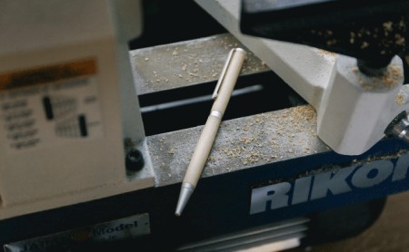 岡山県産のひのきを使用した世界でたったひとつのボールペン 文房具 筆記具 普段使い 筆記用具 会社用 自宅用 ビジネス 小物 