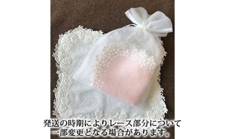 レースハンカチ2枚とオーガンジー袋のセット