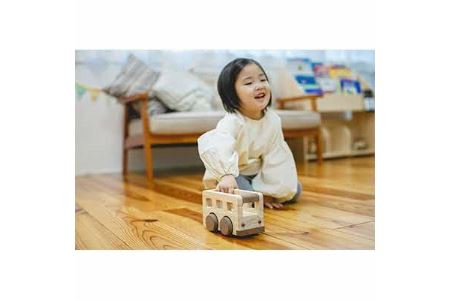 IKONIH TOY　オルゴールバス_雑貨・日用品 おもちゃ・ぬいぐるみ  _【1075736】