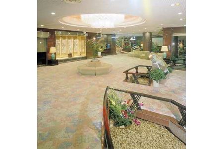 湯郷温泉　湯郷グランドホテル　一泊二食付ペア宿泊券　(平日限定・夕食は基本会席料理)_旅行券・チケット 宿泊券  _【1083495】