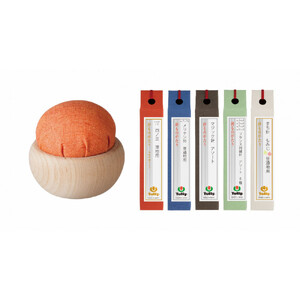 なめらかに通る、まっすぐ伝わる想い「針ものがたり 5種」、季節の色をイメージした「針やま　東雲色(如月)」のセット