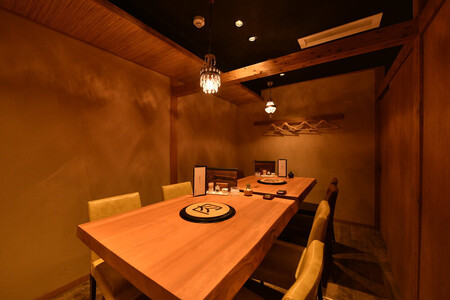 炭火焼肉　ごろう　流川店　ペア食事券　記念日コース