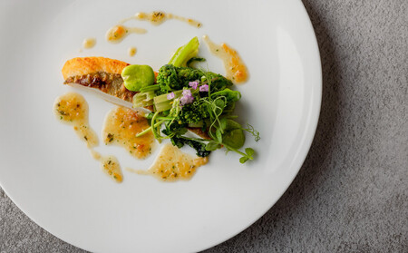 ランチペアお食事券 【33Fレストラン シャンボール】 シャルモンコース