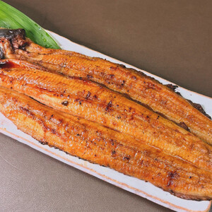 国産うなぎの蒲焼き 2尾（合計350g）