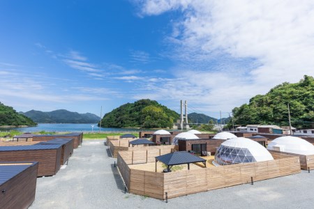 GLAMPISPA瀬戸内 宿泊補助券 15,000円分 グランピング 女子会 ラグジュアリー 旅行 ゆったり 思い出 広島県 呉市 ku110-001-r