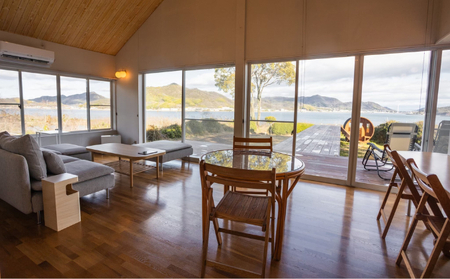 瀬戸内島旅の拠点！絶景で癒される1日1組限定バレルサウナ付きゲストハウス１棟貸し宿泊券30,000円分/キッチン・Wi-Fi・無料駐車場あり 062010