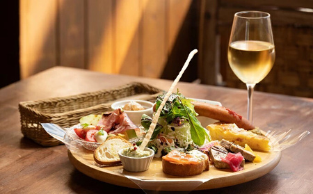 お食事券 ビストロそうぼう 3,000円分（ランチ、ディナーコースや石窯料理が人気の広島県三原市のビストロ）087003