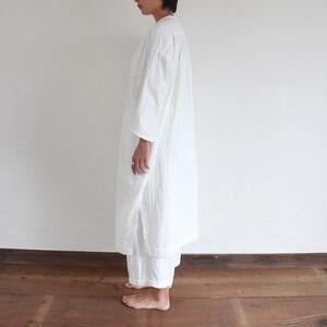 パジャマワンピース 柄:白