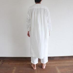 パジャマワンピース 柄:白