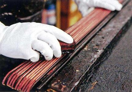 ★(金具タイプD)革工房いんのしま牛革一枚革ベルト【色:チョコ】M寸