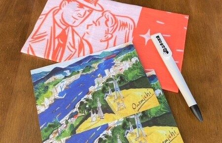 映画の街・尾道の映画館「シネマ尾道」招待券付ポストカード２枚＋オリジナルボールペン、手拭い