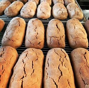 パン屋航路のシュトーレン 2種食べ比べセット(「ナッツ&フルーツ」「コーヒーと栗」)