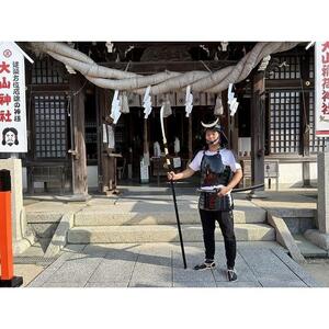 【お手軽プラン】太鼓でお出迎え！鎧に着替えて、村上海賊ゆかりの因島最古の神社で鎧武者等祈願体験 （約1時間半のコース）大人（13歳～）1名、子供（5歳～12歳）1名