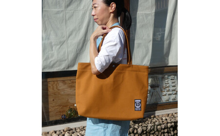 TR-B4肩掛けトート（Ｂ4対応）キャメル［尾道 帆布鞄 彩工房］