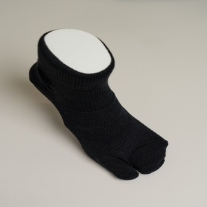 外反母趾対策くつ下 2足組　黒22～23cm