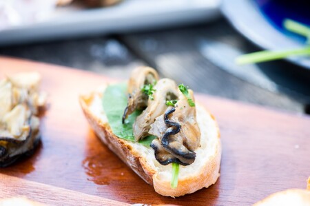 牡蠣　広島　むき身冷凍牡蠣　Lサイズ　300g×2袋　矢野水産