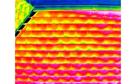 ドローンでの実家屋根・外壁点検サービス券30,000円分