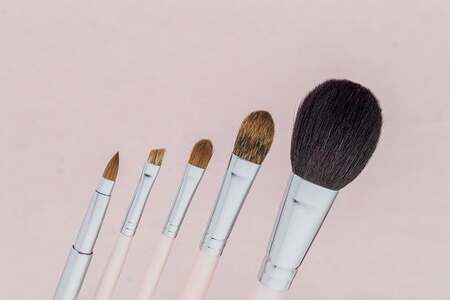 熊野化粧筆 Happy box【メイクブラシ 化粧筆 フェイスブラシ チークブラシ アイシャドウブラシ 熊野筆 伝統工芸 職人技 高級筆 セット ギフト 贈り物】 16-23