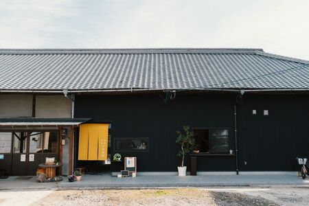 大崎上島産 果汁100％ 手搾りみかんジュース まる搾り 10個セット