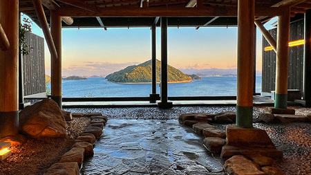 【温泉総選挙2025 絶景部門 全国1位】瀬戸内の離島 きのえ温泉ホテル清風館 宿泊券(1名様) 凪ぎ会席プラン