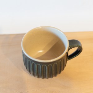 しのぎのマグカップ 小 るり色 食器 カップ 陶芸品 工芸品 木と土calm プレゼント ギフト クリスマス お誕生日 結婚祝い 下関市 GQ010
