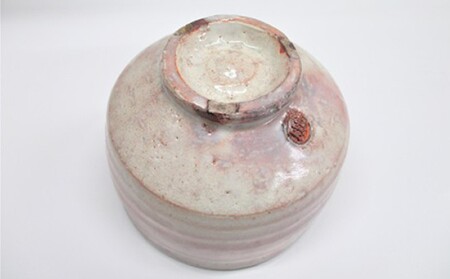 8代佳炎作　萩焼　抹茶茶碗（楽形）｜HG000009