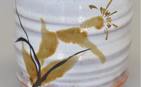 萩焼 草花文金銀彩湯呑｜HG000091