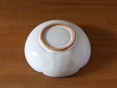 皿 萩焼 輪花6寸鉢 白萩釉 器 お皿 工芸品｜HG000917