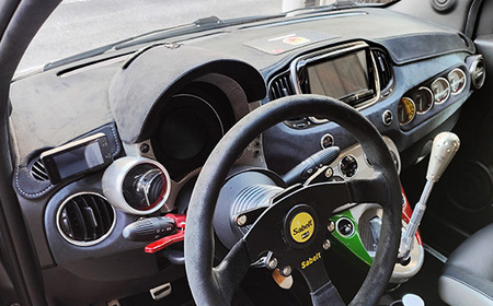 アルジュジャパン　アバルト595ダッシュマット ABARTH500-595アルカンターラダッシュマット | フィアット・VW等