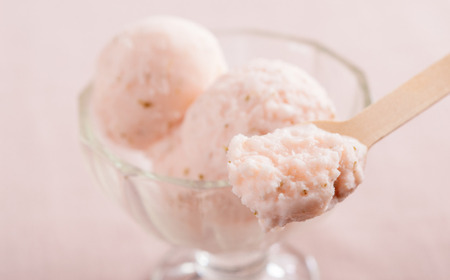 プレミアムジャージーミルクアイスクリーム桜もち 【 ふるさと納税 人気 おすすめ ランキング アイス アイスクリーム スイーツ デザート ミルク ジャージー ジャージーミルク 濃厚 桜もち もち米 ギフト プレゼント 贈り物 贈答 お菓子 洋菓子 北海道 大空町 送料無料 】 OSX002