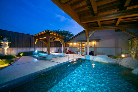 【全12回土日利用可】湯野温泉　芳山園　入浴券(10,000円分)