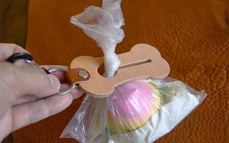 本革製　犬のうんち袋ホルダー（オリーブ）  F6L-369