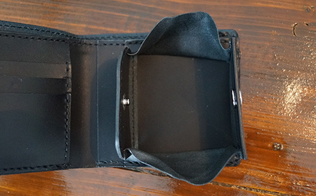 本革製二つ折り財布(小銭・カード・お札ほか)ネイビー F6L-375