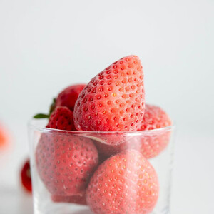 訳あり 冷凍 オーガニックいちご1kg 有機いちご 苺 さちのか