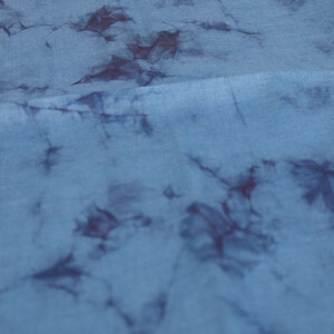 本藍染コットン100％ハンカチ ムラクモ染め　【ブルー系】