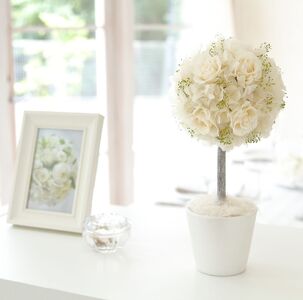 プリザーブドフラワー エンジェルリングトピアリー