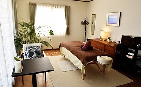 アロマリンパトリートメント（60分コース）女性限定　プライベートサロン　アロマ　リンパ　くつろぎ　マッサージ