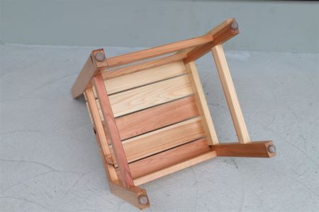 建具屋さんが作った昔ながらの木製椅子 『徳島県産杉使用』 ※離島不可 ...