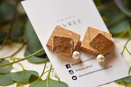 「木のアクセサリー」ケヤキ・真鍮・コットンパールのピアス 14KGF【徳島 那賀 木 天然木 木製 ケヤキ アクセサリー ピアス ジュエリー シンプル 上品 大人 エレガント かわいい おしゃれ オフィス 女性 レディース プレゼント ギフト 真鍮 コットンパール 手作り】TR-9-3