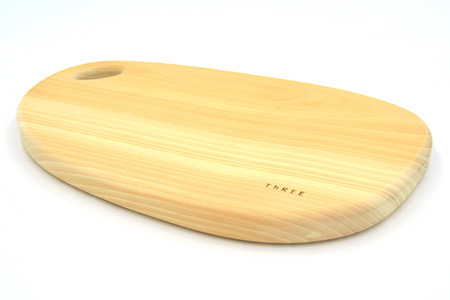 天然銘木 銀杏のまな板　まるっこ（大） サイズ：約390×240×24mm（持ち手込み）【徳島 那賀 木 天然銘木 銀杏 木目 木製 日本製 まな板 丸い 丸まな板 キッチン用 料理 調理 調理器具 お祝い 贈物 ギフト プチギフト 母の日 一つ一つ手作り 手作り】TR-4-1