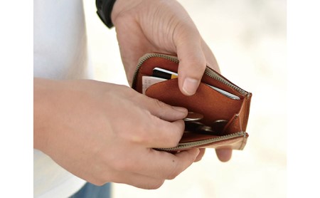 手の平サイズのオールインワンL型ファスナーウォレット　バンナイズ オイル シュリンク レザー 本革 財布 コンパクト カード 収納 ファッション小物 ファッション カバン バッグ  ビンテージキャメル